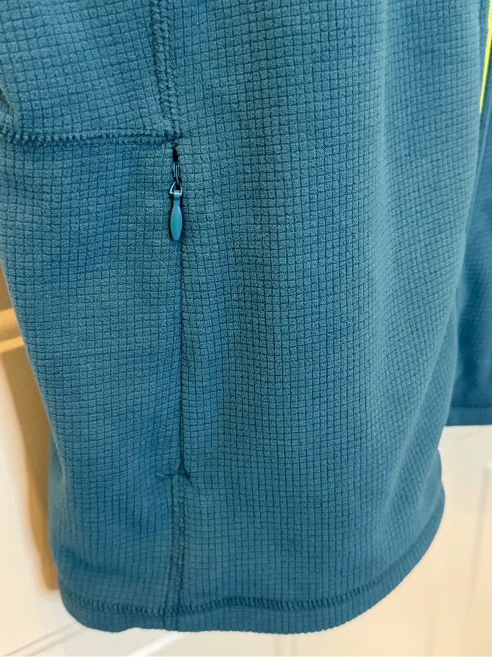 ORVIS Teal Lime Full Zip Lightweight Vest Outdoors Hiking Camping Layering Pc L